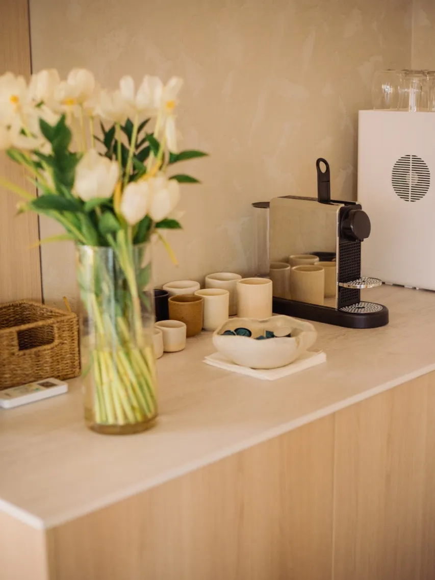 Studio Tei 29 relaxation corner, tea and calm before a session